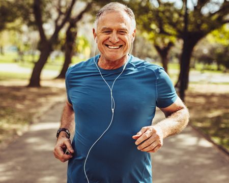 Vital und gesund mit 50+: So gelingt aktives Altern﻿