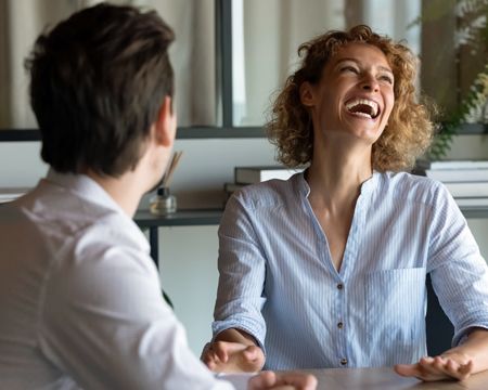 Sapiosexuell: Wenn Intelligenz sexy macht
